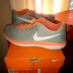 Women's Nike zoom winflow